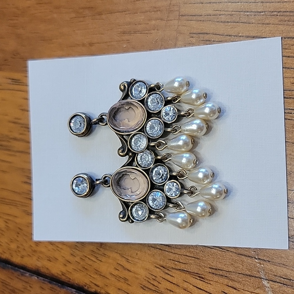 Vintage Dangling Earrings Cameo Rhinestone Faux Pearl